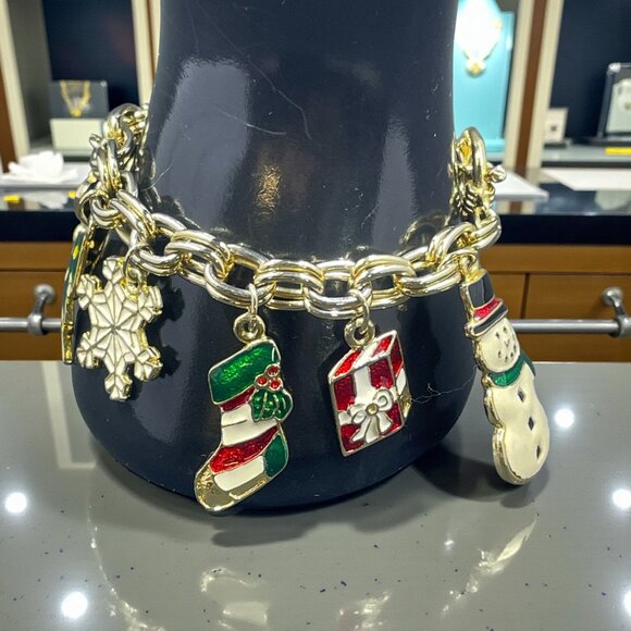 Vintage Holiday Charm Bracelet Gold Christmas Enamel Coquette Whimsical Gift - Picture 1 of 7